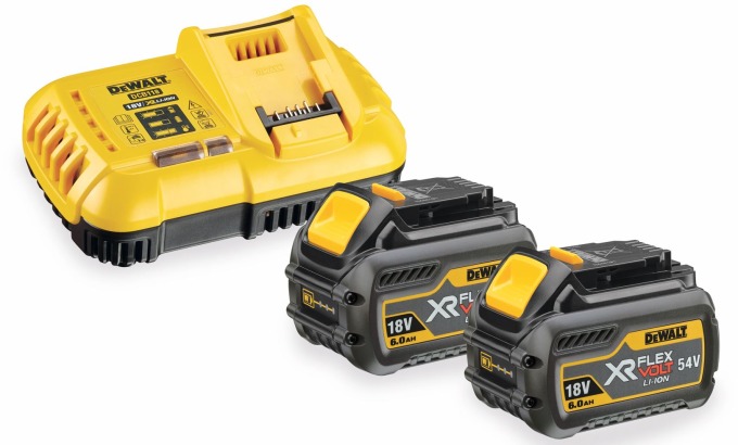 DCB118T2 DeWALT 2 X BATERIE FLEXVOLT XR LI-ION 6,0 AH 54/18VOLT A NABÍJEČKA