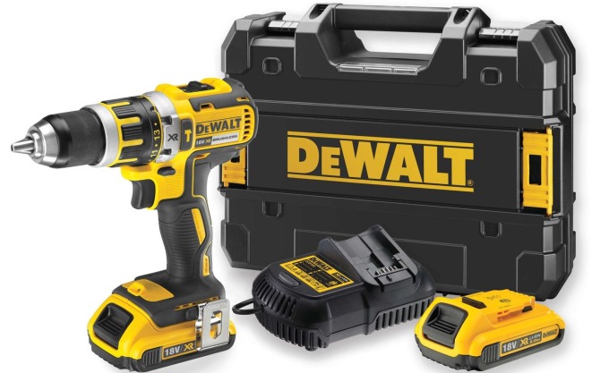 DCD795D2 DeWALT 18 VOLT AKU BEZUHLÍKOVÁ PŘÍKLEPOVÁ VRTAČKA, 2 X 2,0Ah BATERIE XR LI-ION, NABÍJEČKA, KUFR T-STAK